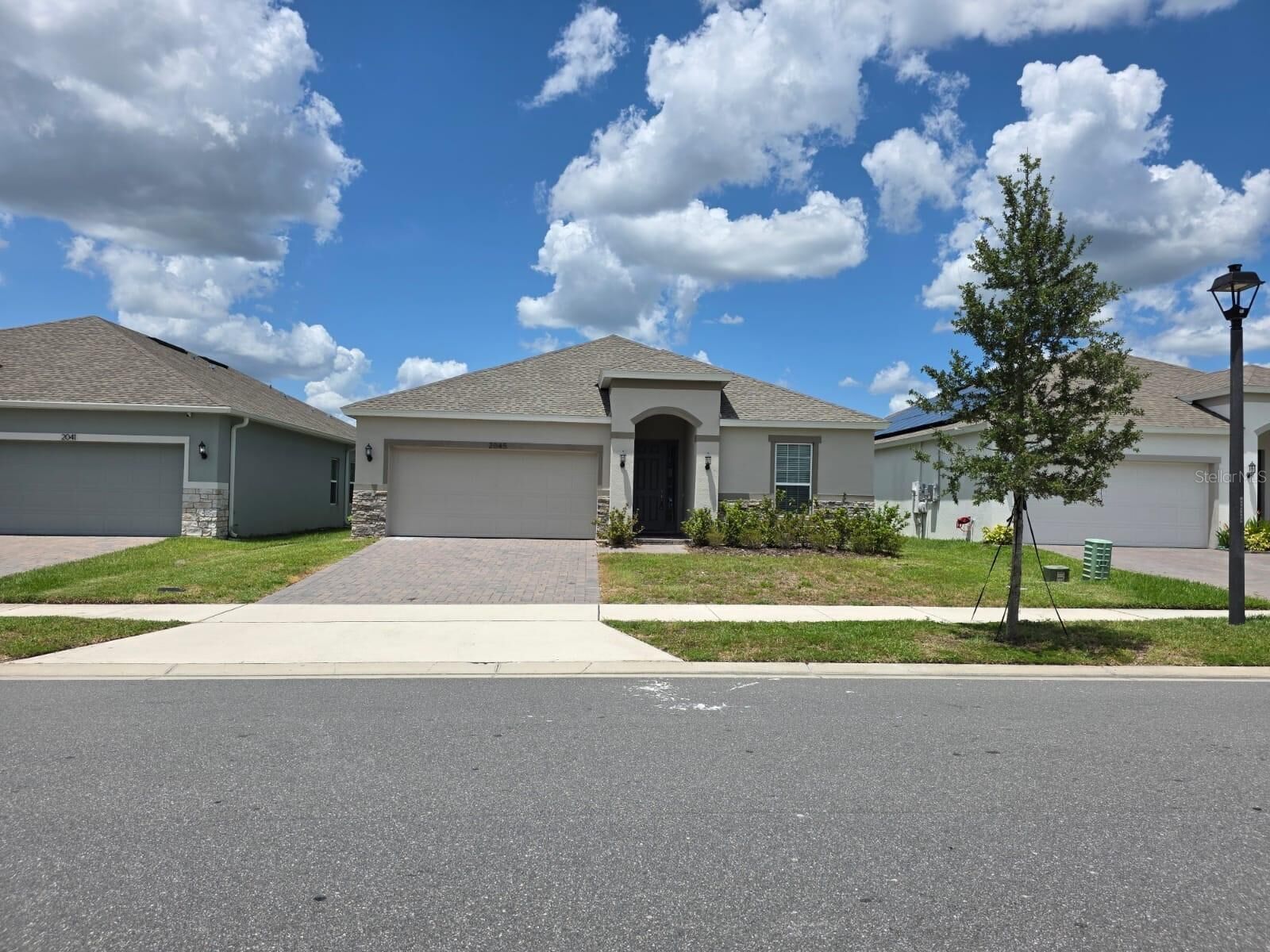 Property Photo: 2045 Havasu Falls Drive FL 32724