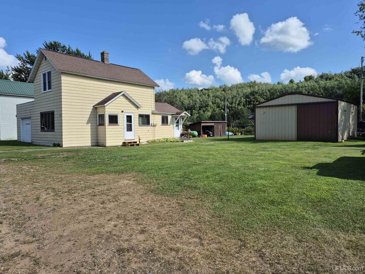 Property Photo: 556 Republic Avenue MI 49879