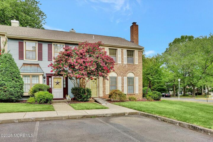 Property Photo: 41 Lindsay Court 8 NJ 07728