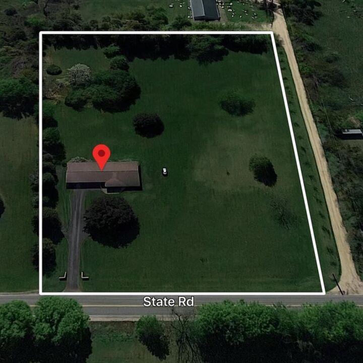 Property Photo: 4511 State Road MI 49242