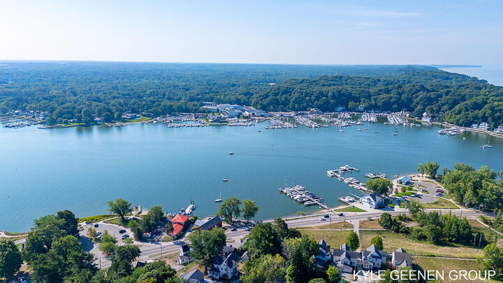 Property Photo:  2245 Auburn Avenue  MI 49424 