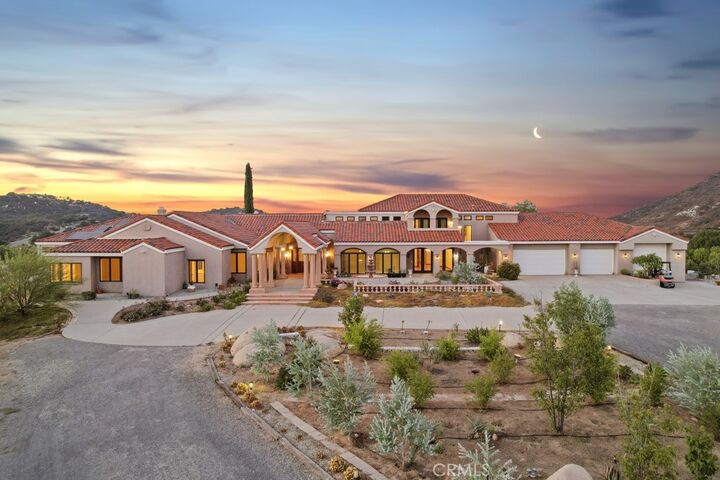 Property Photo: 38075 Via Majorca CA 92562