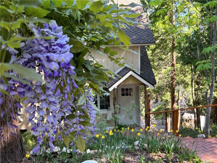 Property Photo: 447 N Grass Valley Road CA 92352