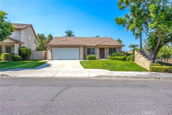 29025 Oak Creek Lane  Highland CA 92346 photo