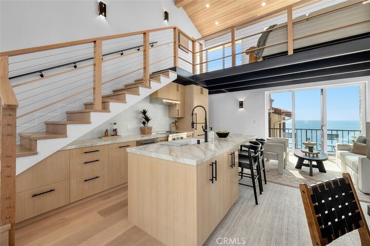 Property Photo:  555 Esplanade 620  CA 90277 