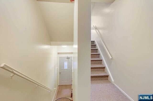 Property Photo:  41 Fairmount Avenue 17B  NJ 07601 