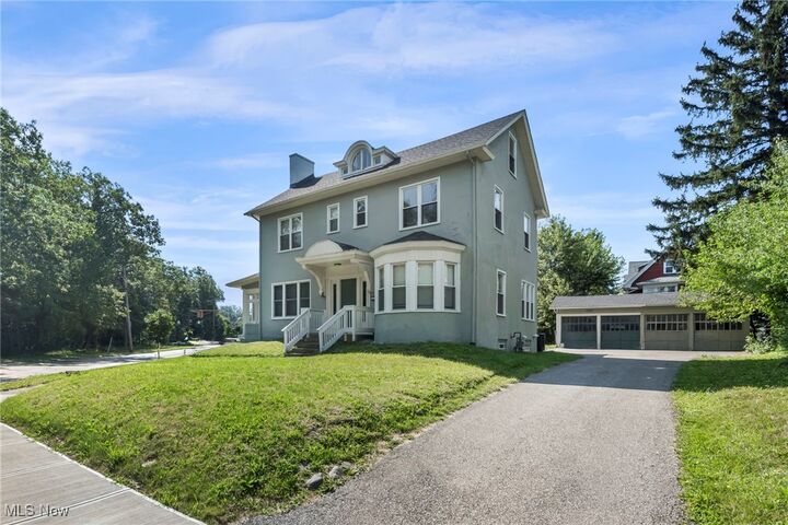 Property Photo: 3312 Redwood Road OH 44118