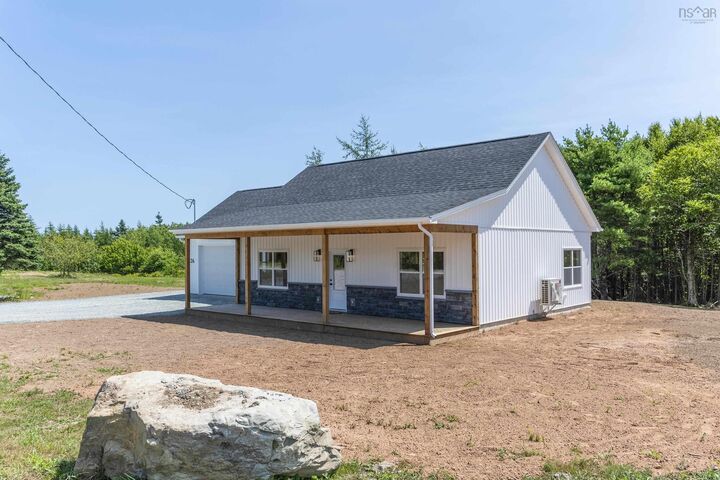 Property Photo: 26 Alvewa Drive NS B0J 1P0