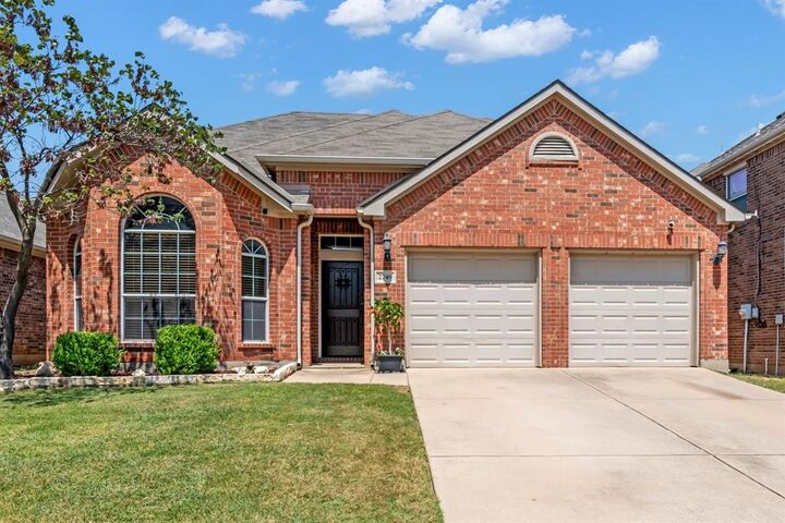 2749 Cedar Ridge Lane  Fort Worth TX 76177 photo