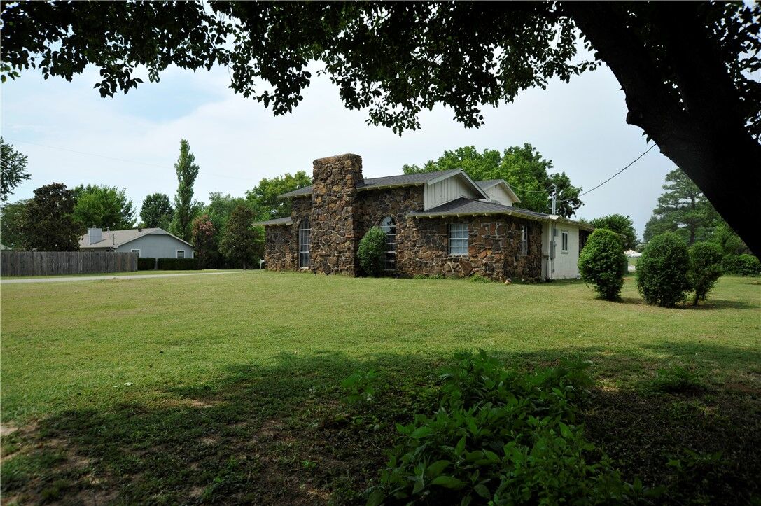 Property Photo: 3401 SE K Street AR 72712