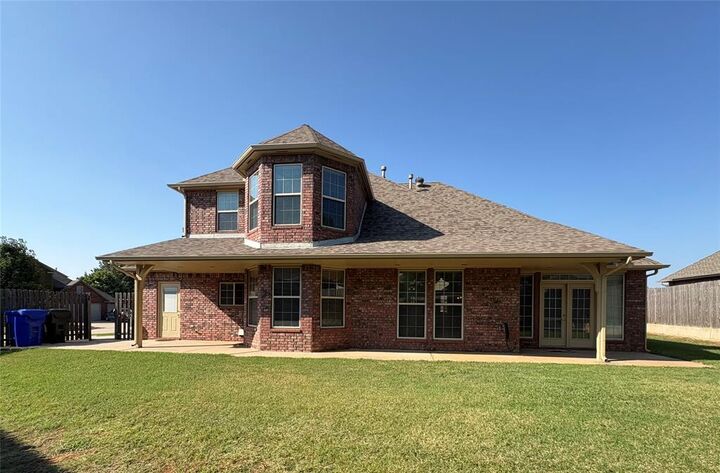 Property Photo: 2830 Misty Ridge Drive OK 73071