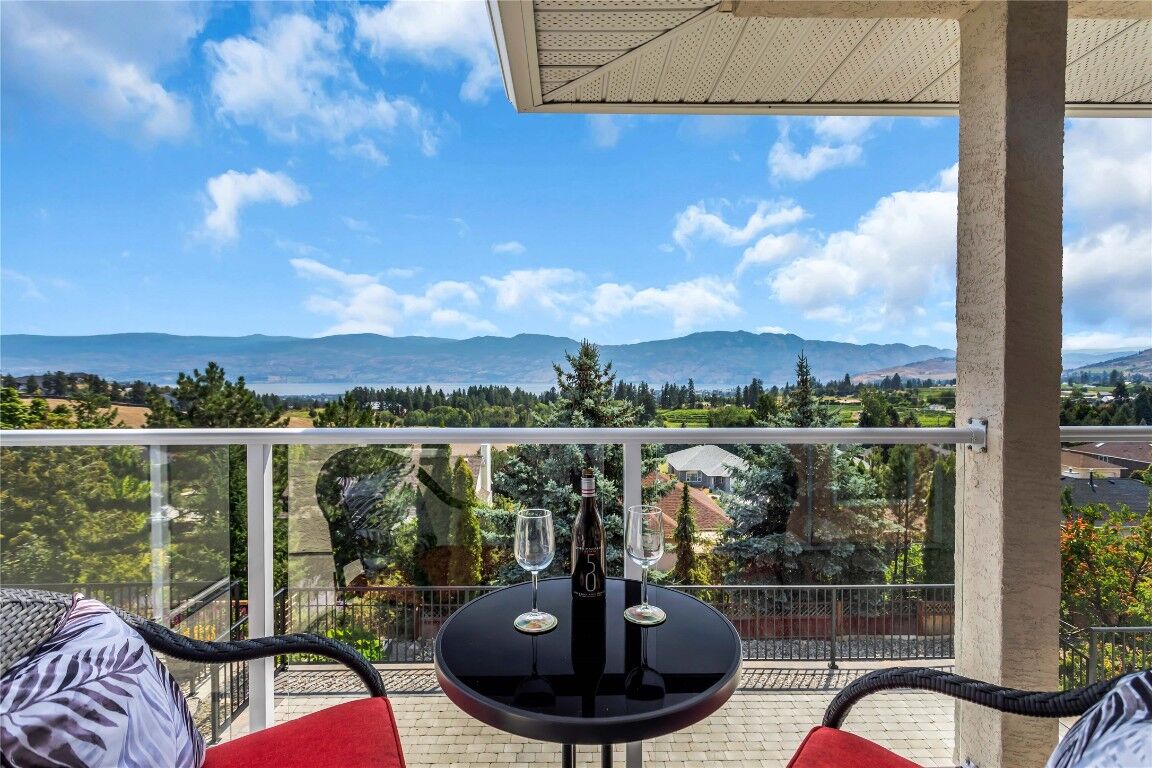 Property Photo:  2609 Wild Horse Drive  BC V4T 2K9 