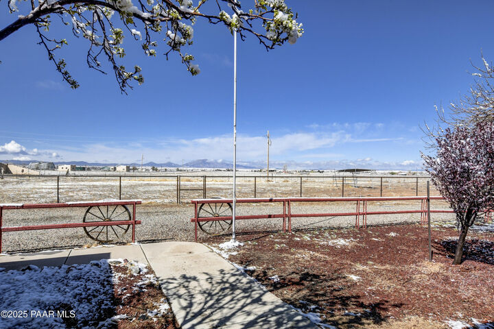 Property Photo: 9100 E Lonesome Valley Road AZ 86315