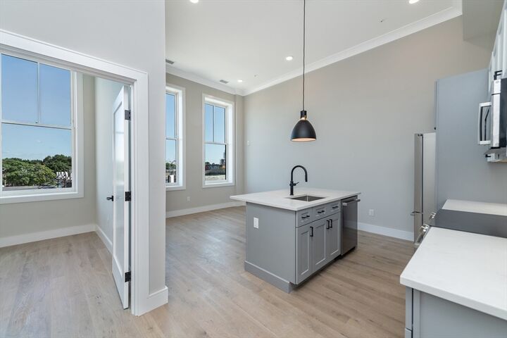 Property Photo:  4 Franklin Street 202  MA 02134 