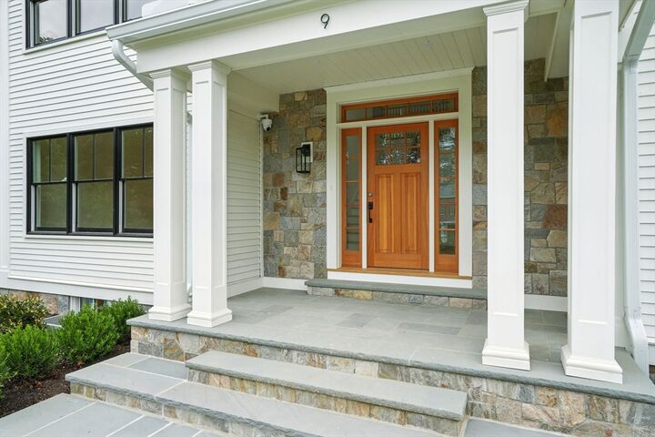 Property Photo: 9 Saint James Ct MA 02478