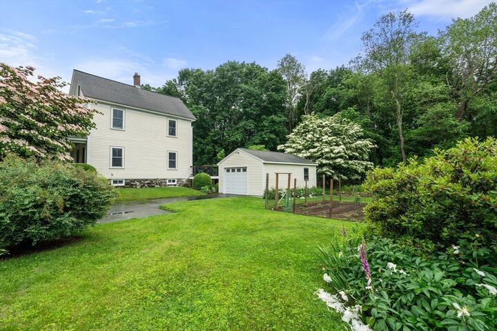Property Photo:  8 Orchard Terrace  MA 01754 