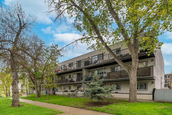 Property Photo: 355 5 Avenue NE 208 AB T2E 0K9