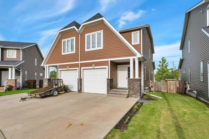 29 Shaw Close  Red Deer AB T4R 0L3 photo
