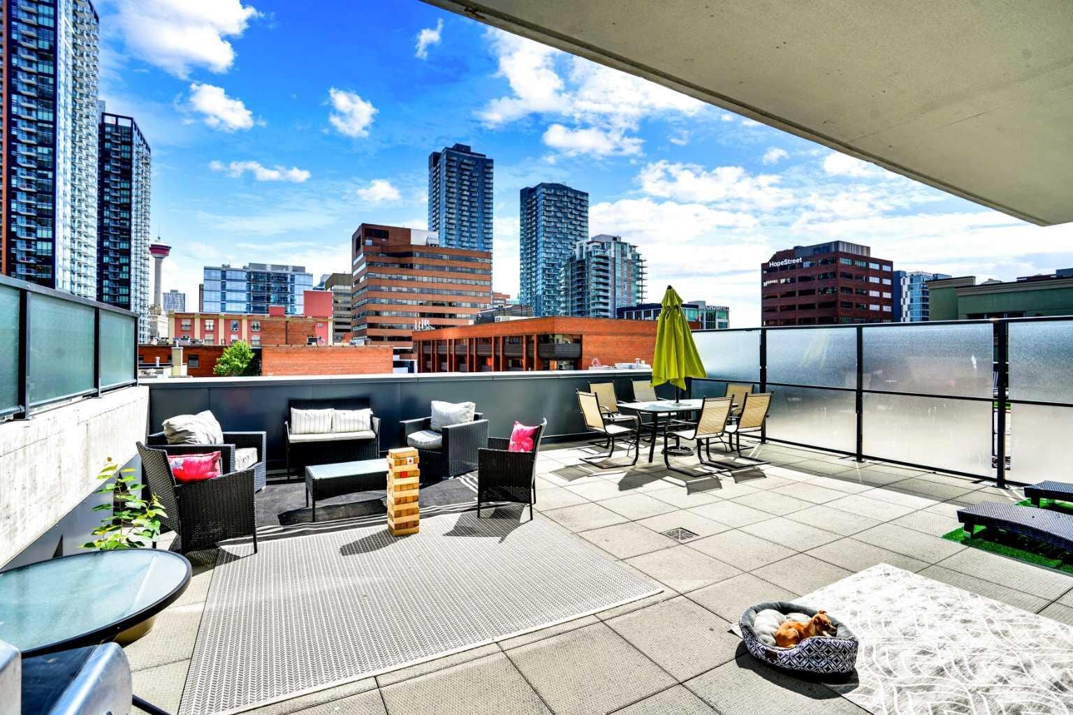 Property Photo: 1010 6 Street SW 206 AB T2R 1B4