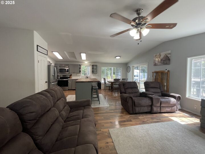 Property Photo:  56129 Tom Smith Rd  OR 97411 