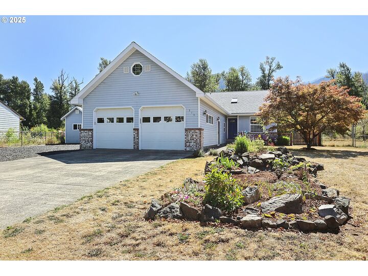 Property Photo:  315 Hamilton St  WA 98639 