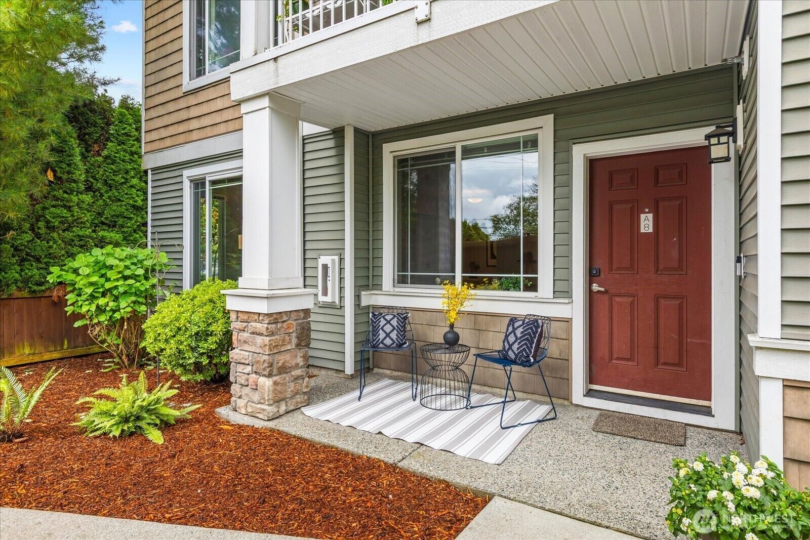 Property Photo: 15720 Manor Way A8 WA 98087