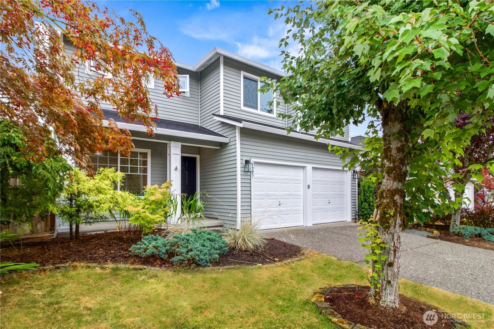 Property Photo: 14227 50th Avenue SE WA 98208