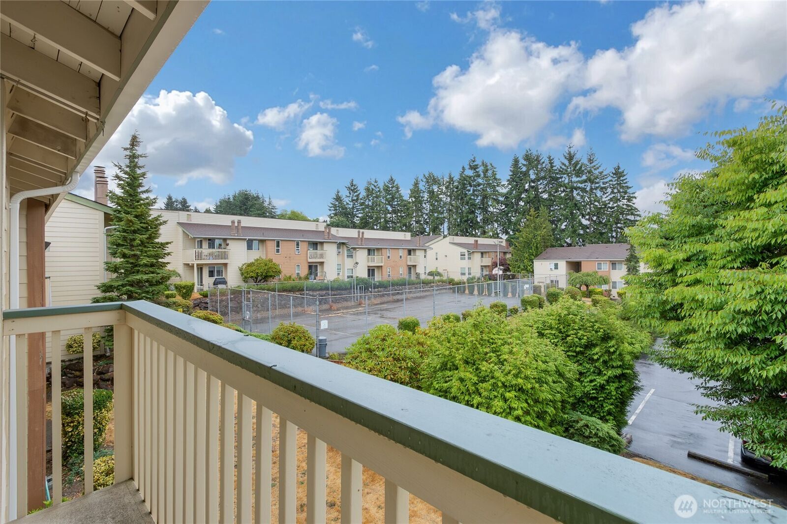 Property Photo: 23605 112th Avenue SE B204 WA 98031