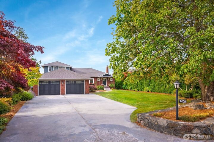 3621  Shore Avenue  Everett WA 98203 photo