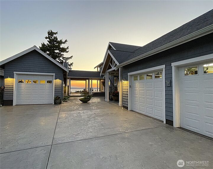 4640  Rhodie Lane  Freeland WA 98249 photo