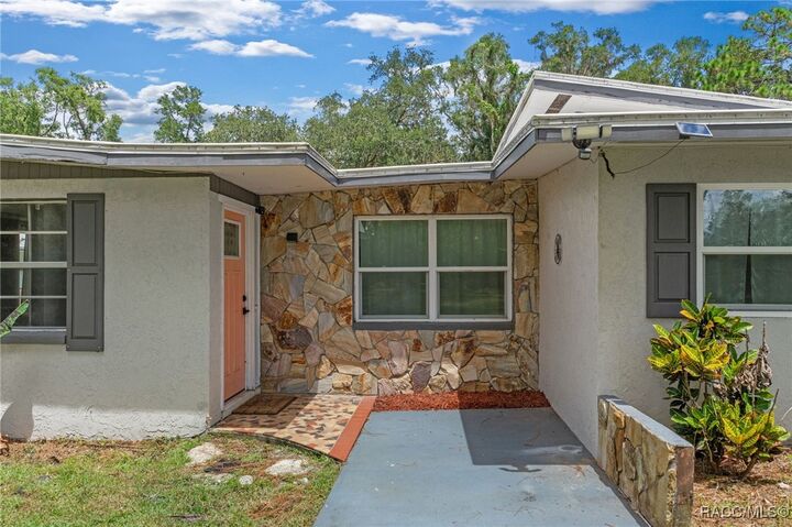 Property Photo: 4607 S Florida Avenue FL 34450