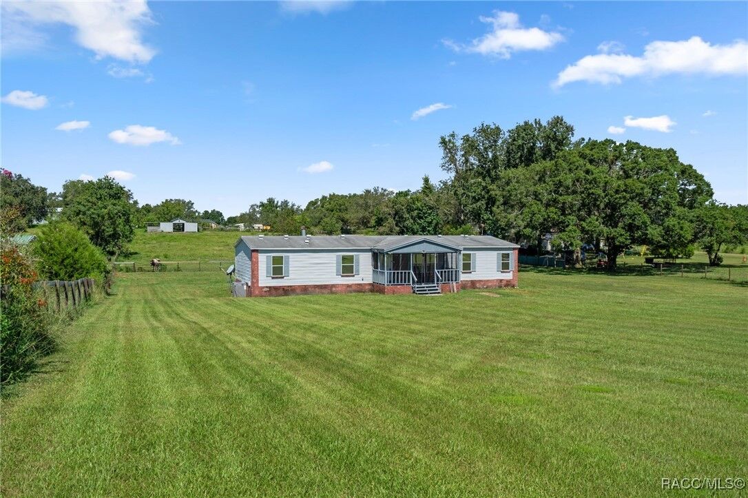 Property Photo: 9832 S Buckskin Avenue FL 34436