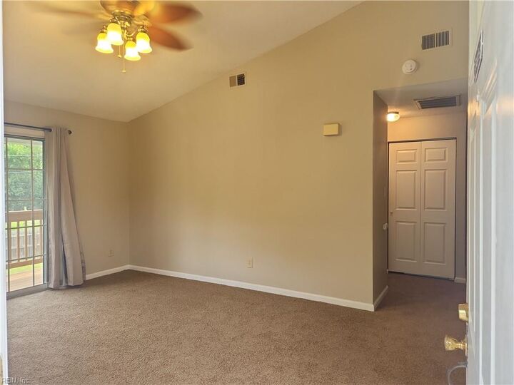 Property Photo: 3744 Towne Point Rd B VA 23703