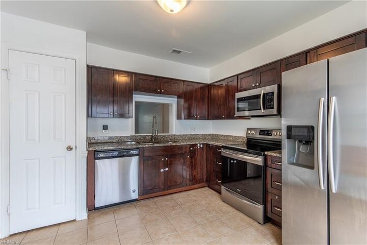 Property Photo: 809 Pencil Box Way VA 23462