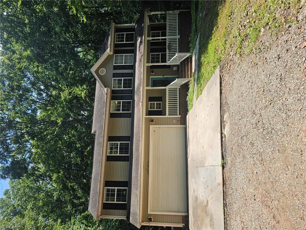 Property Photo: 5679 Hickory Fork Rd VA 23061