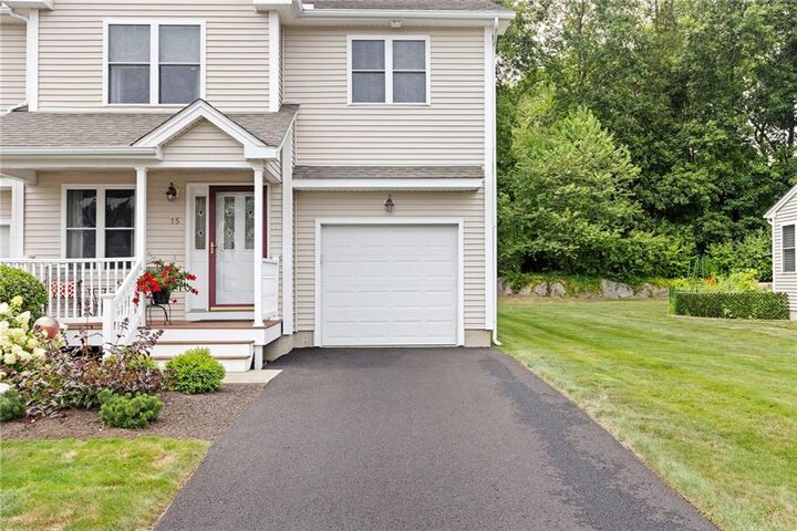 Property Photo:  15 Silvercup Circle 15  RI 02893 