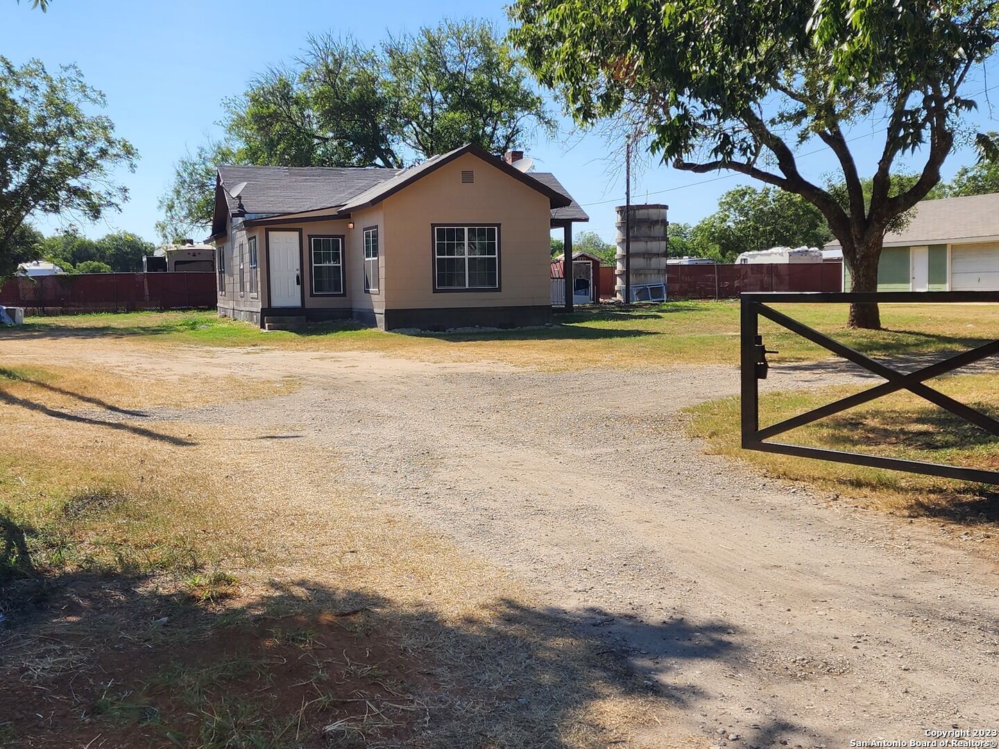 Property Photo: 20335 Campbellton Rd 1 TX 78264