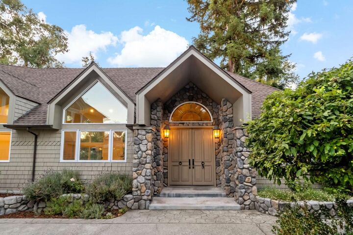 Property Photo: 136 Finger Avenue CA 94062