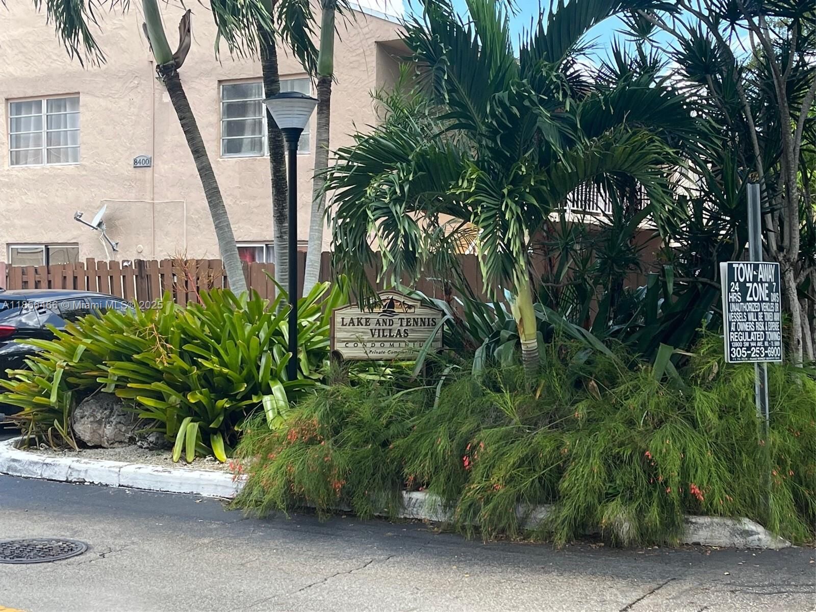 Property Photo: 8420 SW 154th Cir Ct 523 FL 33193