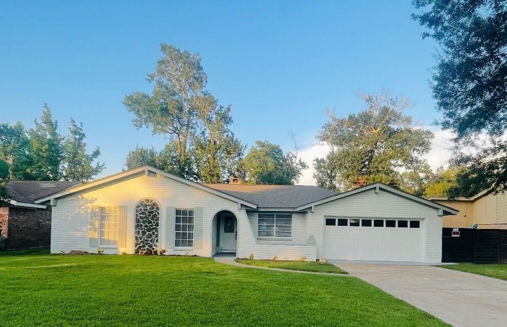 Property Photo:  4310 Memorial Drive  TX 77632