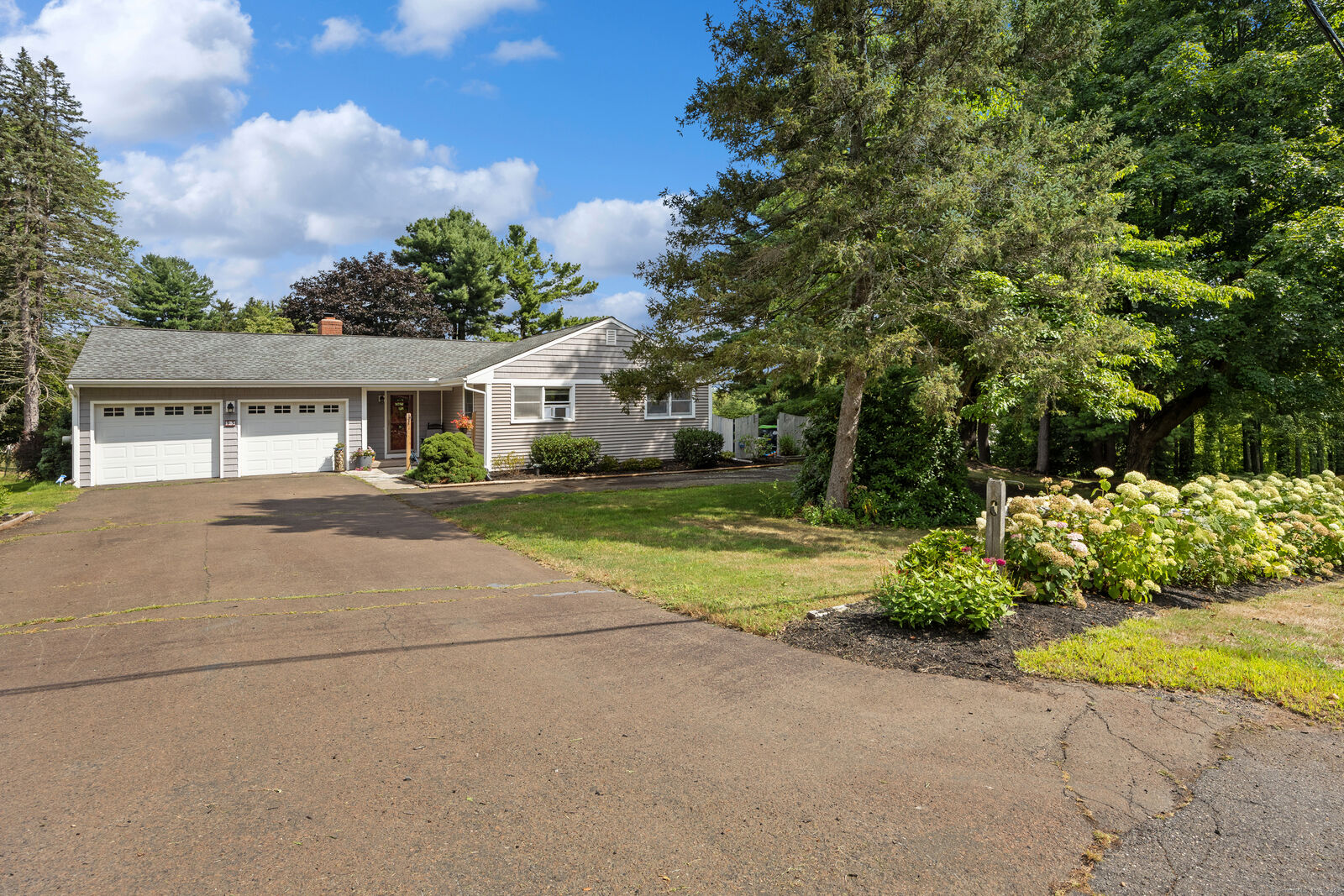 Property Photo: 93 Meeting House Hill Road CT 06422