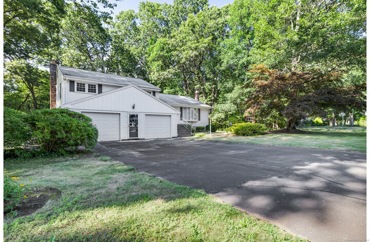 Property Photo:  83 Blue Ridge Drive  CT 06066 