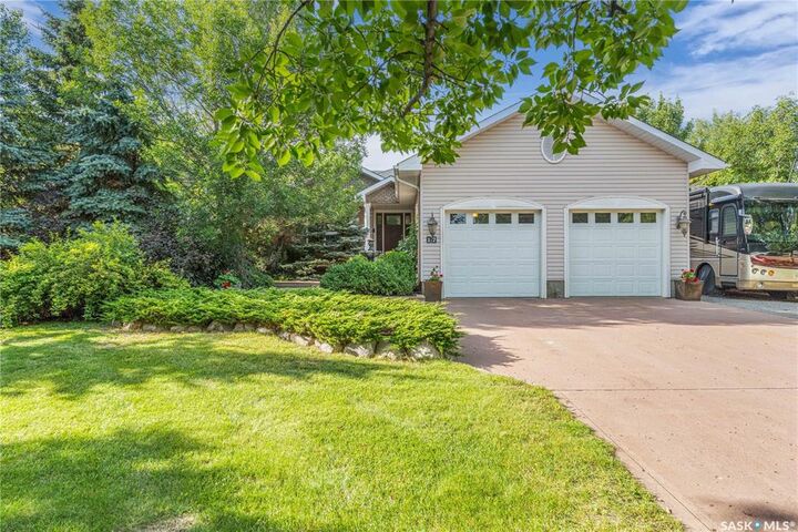 Property Photo:  17 Lott Road  SK S4L 5B1 