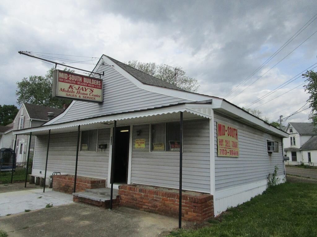 Property Photo:  923 Jefferson Street  OH 45601 