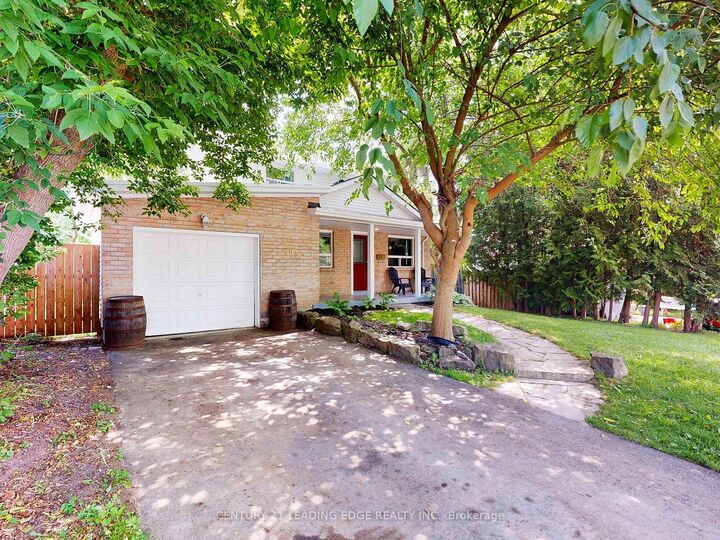 Photo de la propriété:  255 Cedarholme Avenue  ON L4P 2W5 