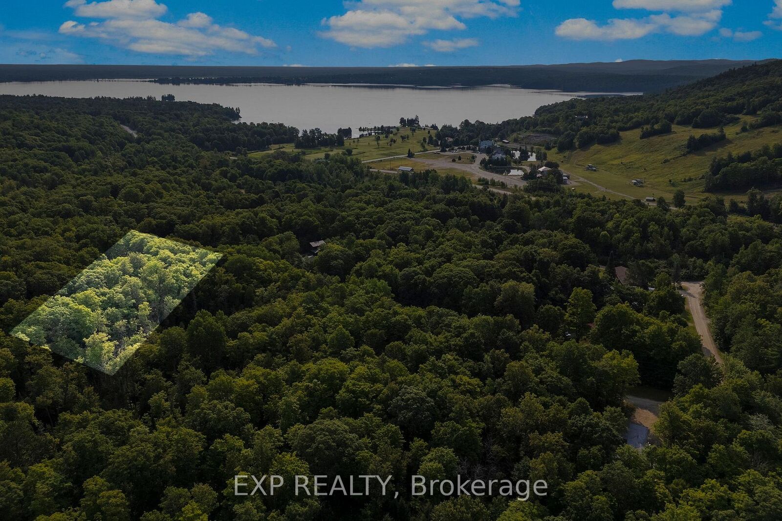 Property Photo:  004 Crestview Drive  ON K0J 1H0 