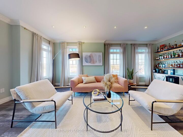 Photo de la propriété: 11 Dundas Way ON L6E 0R7