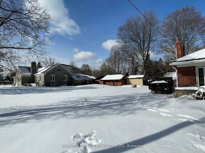 Property Photo: 2906-10 Kingston Road ON M1M 1N5