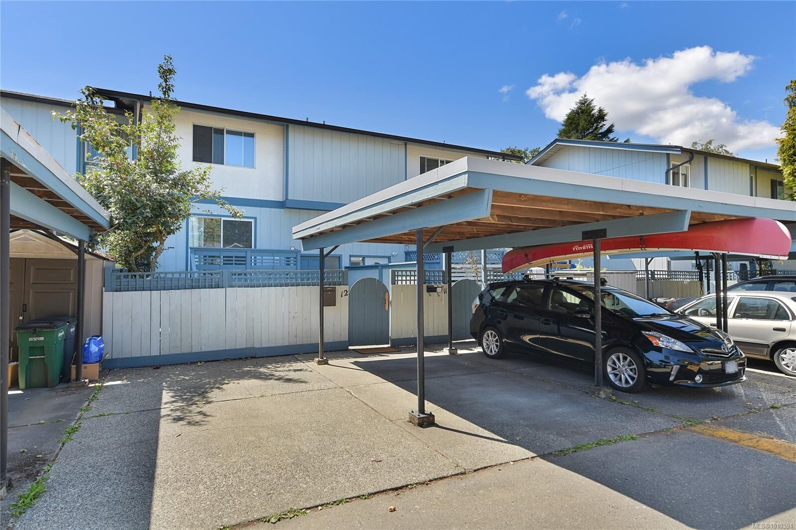 Property Photo: 3987 Gordon Head Rd 12 BC V8N 3X5