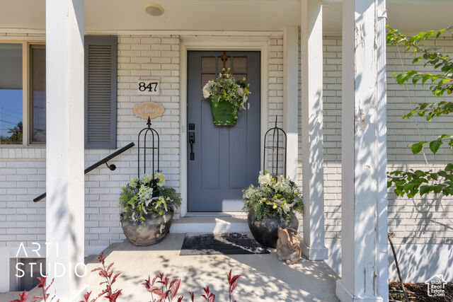 Property Photo:  847 E 400 S  UT 84097 